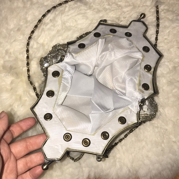 Unique Beaded Purse - Picture 3 of 4